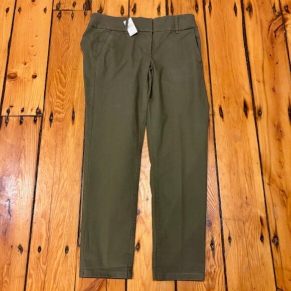 Ann Taylor Loft Modern Chino Crop, Size 4 - Picture 3 of 8